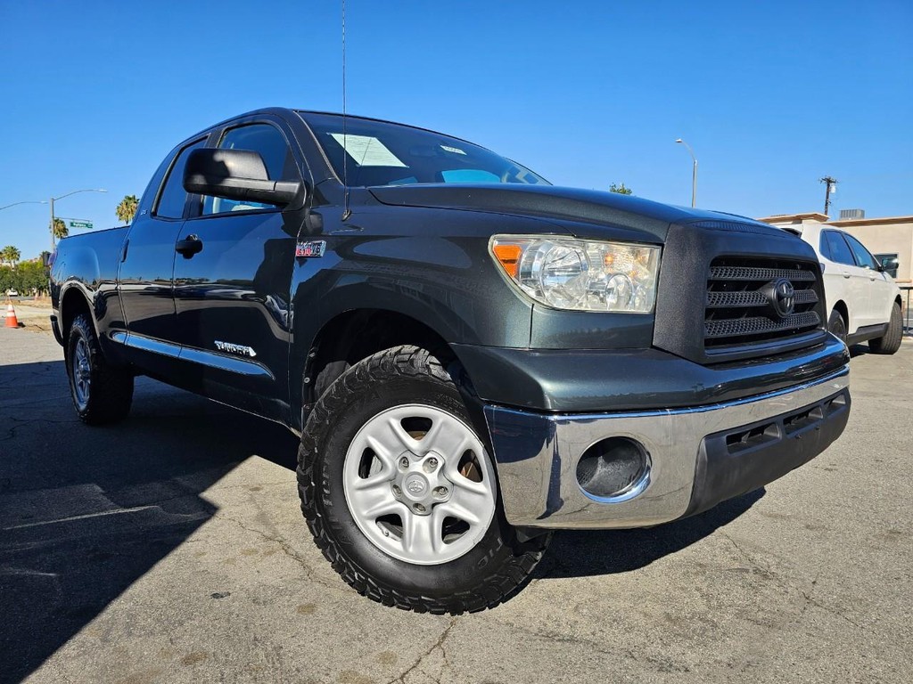 Toyota Tundra 4WD Truck Vehicle Full-screen Gallery Image 08