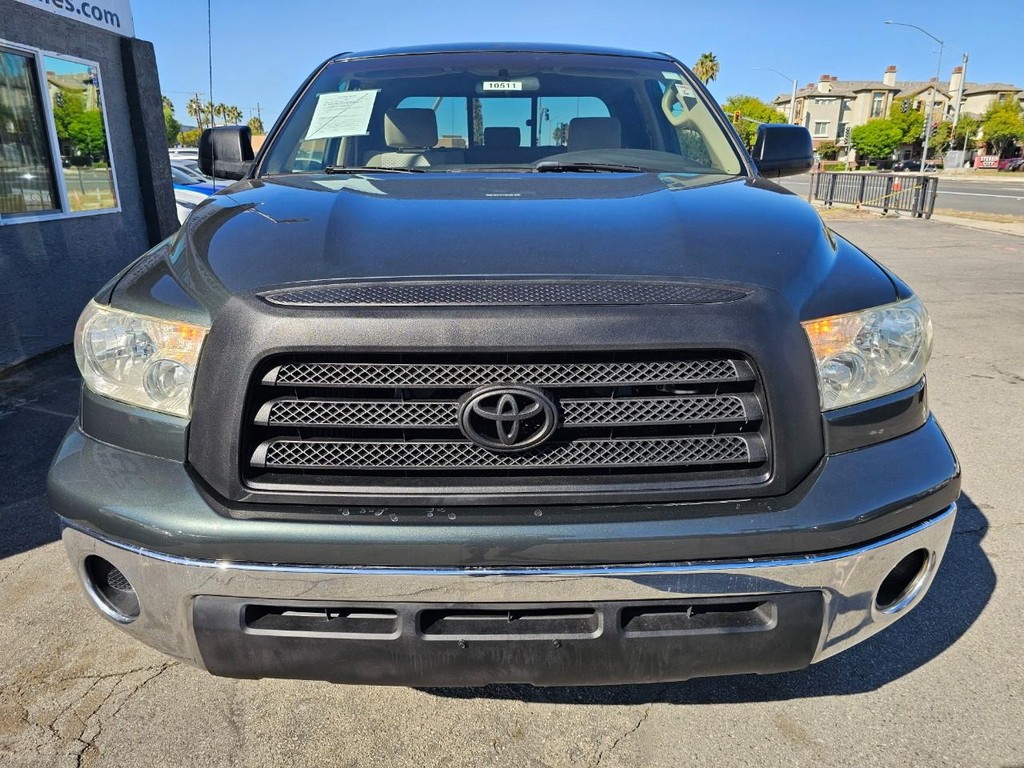 Toyota Tundra 4WD Truck Vehicle Full-screen Gallery Image 09