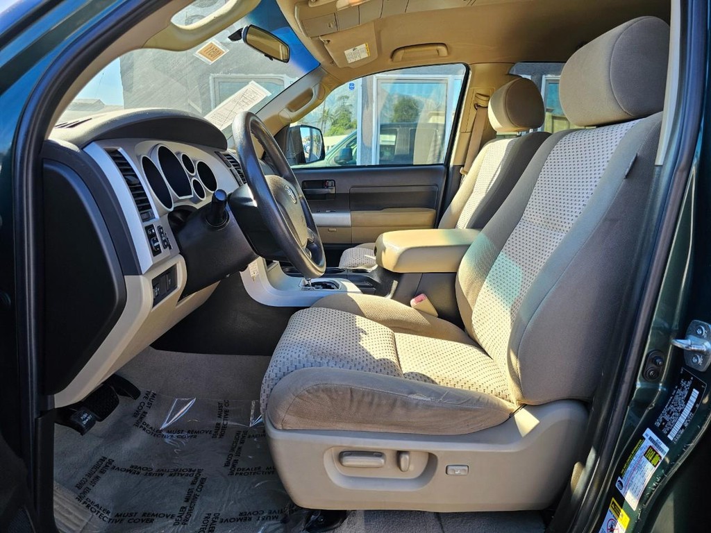 Toyota Tundra 4WD Truck Vehicle Full-screen Gallery Image 20