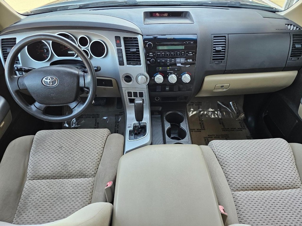 Toyota Tundra 4WD Truck Vehicle Full-screen Gallery Image 28
