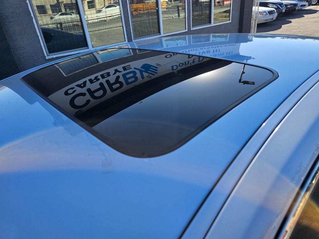 Lexus GS 300 Vehicle Full-screen Gallery Image 17