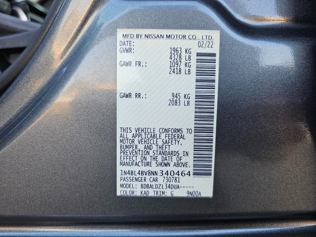 Nissan Altima Vehicle Full-screen Gallery Image 37