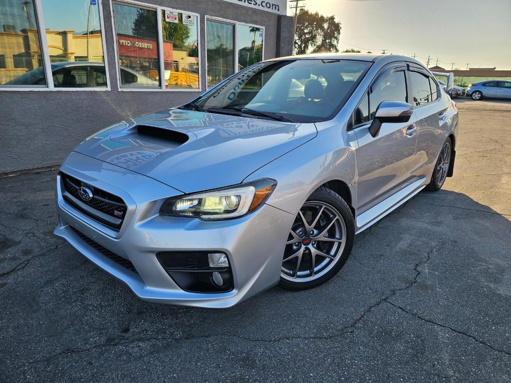 Subaru WRX STI Vehicle Full-screen Gallery Image 2