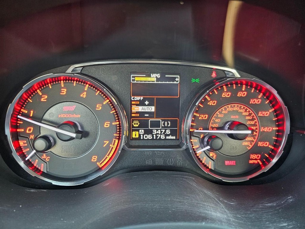 Subaru WRX STI Vehicle Full-screen Gallery Image 25