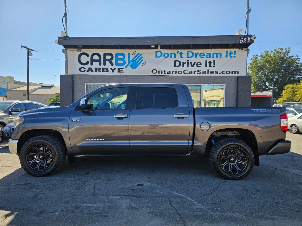 Toyota Tundra 4WD Vehicle Full-screen Gallery Image 3