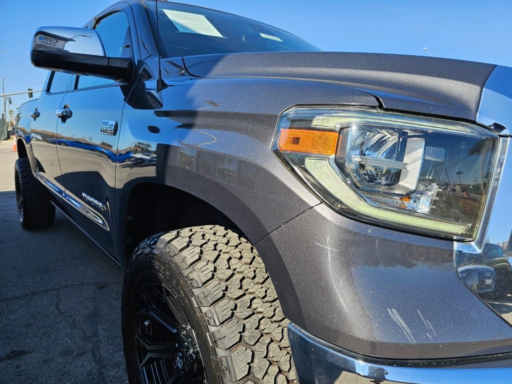 Toyota Tundra 4WD Vehicle Full-screen Gallery Image 10