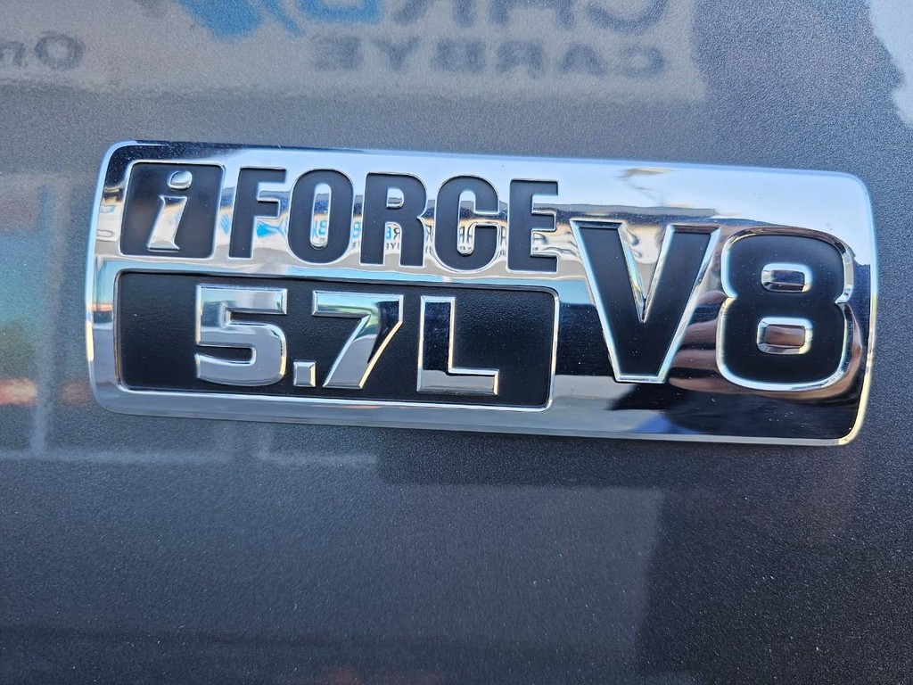 Toyota Tundra 4WD Vehicle Full-screen Gallery Image 18