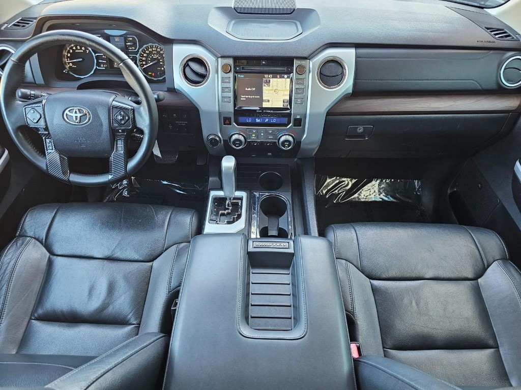 Toyota Tundra 4WD Vehicle Full-screen Gallery Image 34