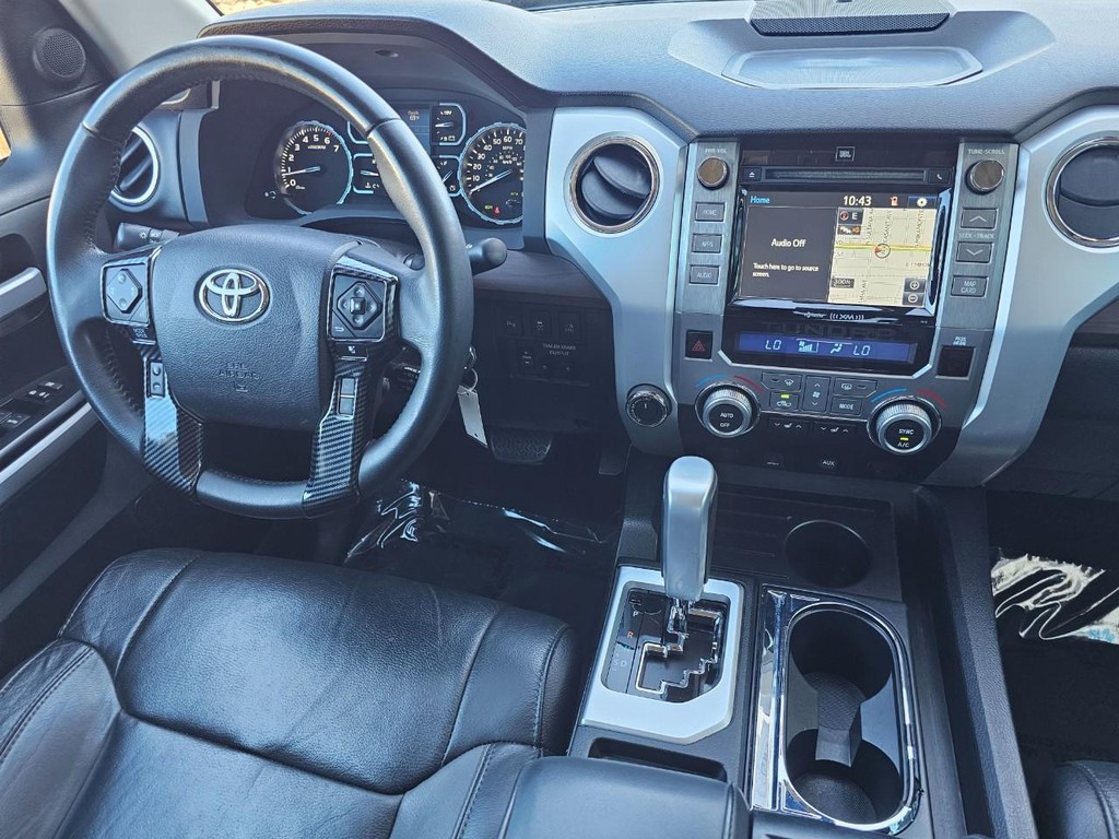 Toyota Tundra 4WD Vehicle Full-screen Gallery Image 37