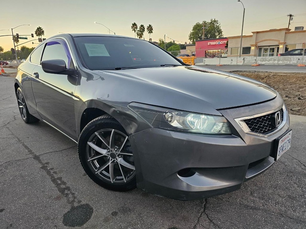 Honda Accord Coupe Vehicle Full-screen Gallery Image 8