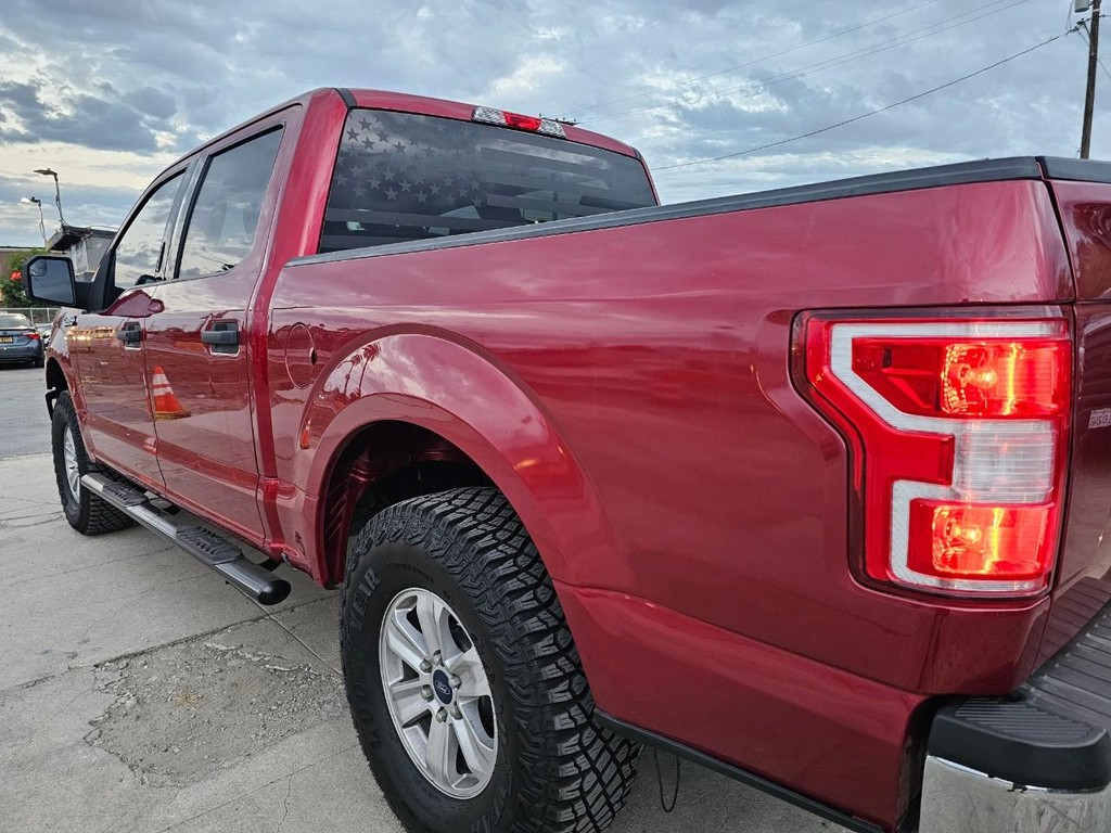 Ford F-150 Vehicle Full-screen Gallery Image 11