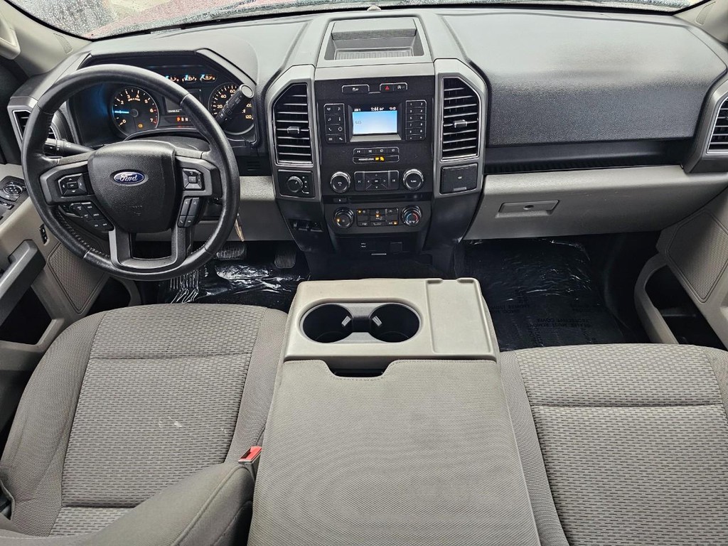 Ford F-150 Vehicle Full-screen Gallery Image 27