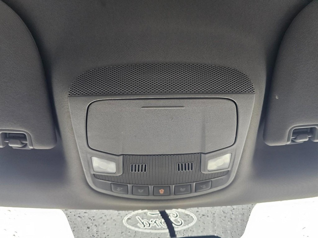 Ford F-150 Vehicle Full-screen Gallery Image 32