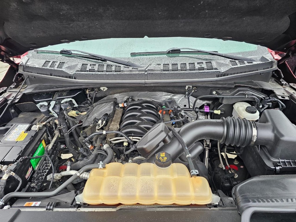 Ford F-150 Vehicle Full-screen Gallery Image 36