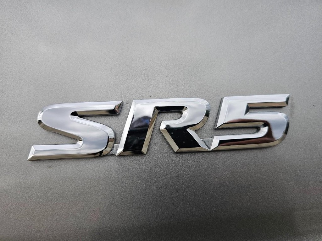 Toyota Sequoia Vehicle Full-screen Gallery Image 16