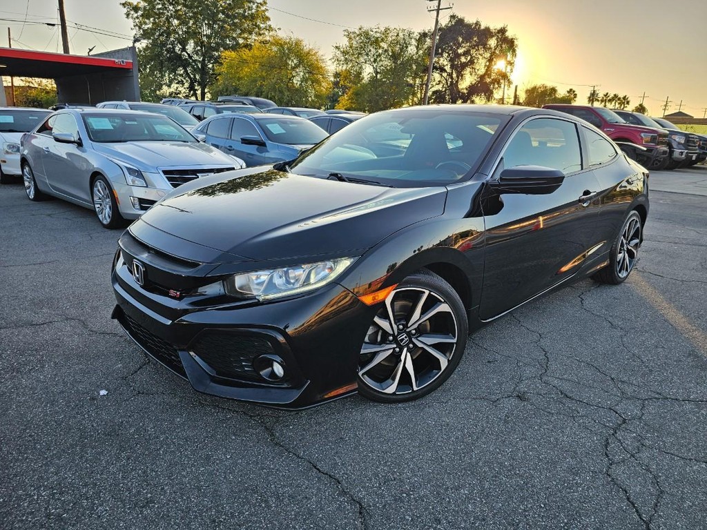 Honda Civic Si Coupe Vehicle Full-screen Gallery Image 02