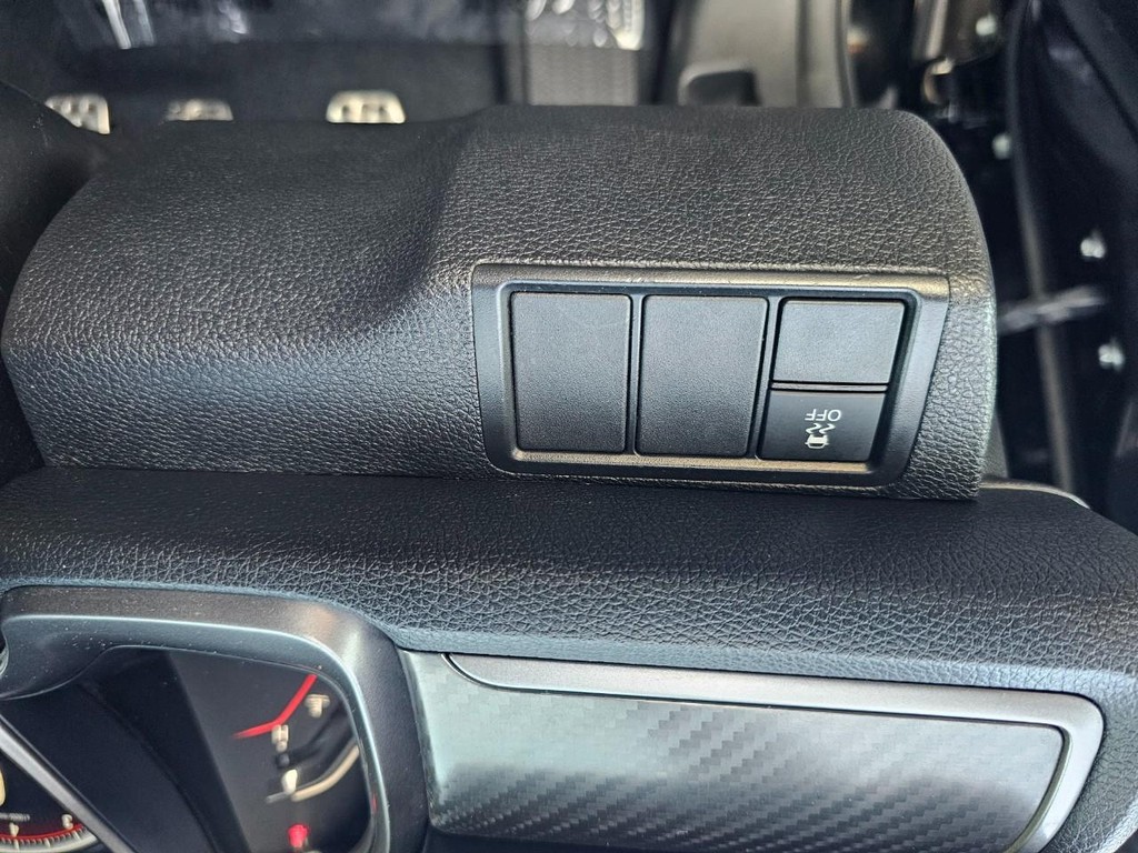 Honda Civic Si Coupe Vehicle Full-screen Gallery Image 21