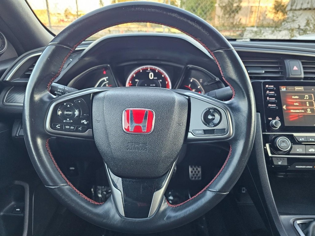 Honda Civic Si Coupe Vehicle Full-screen Gallery Image 30