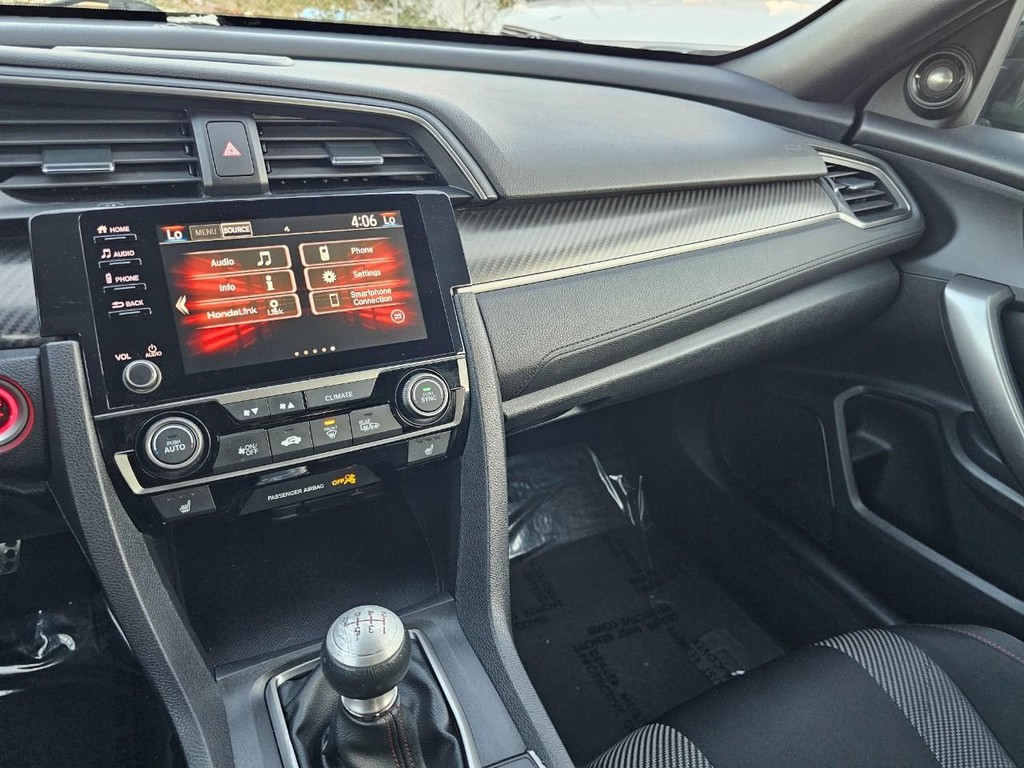 Honda Civic Si Coupe Vehicle Full-screen Gallery Image 32