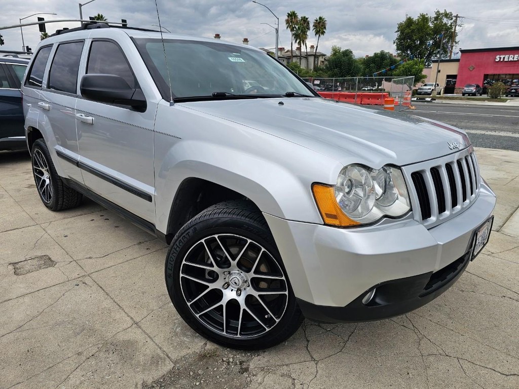 Jeep Grand Cherokee Vehicle Full-screen Gallery Image 8
