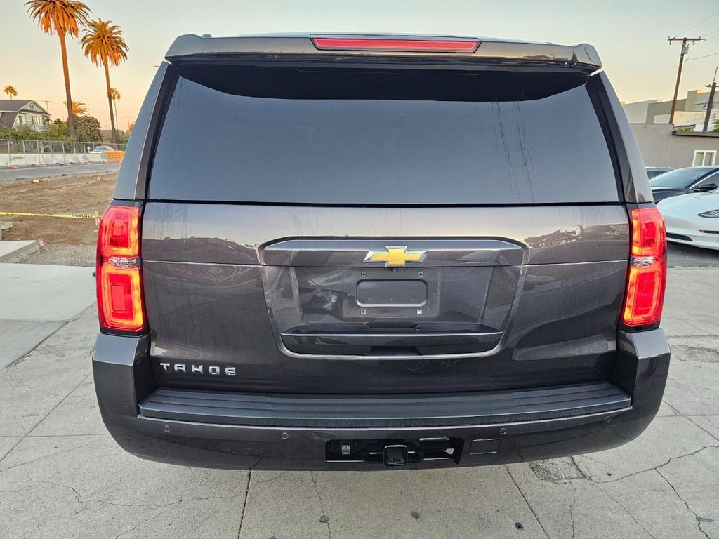 Chevrolet Tahoe Vehicle Full-screen Gallery Image 05
