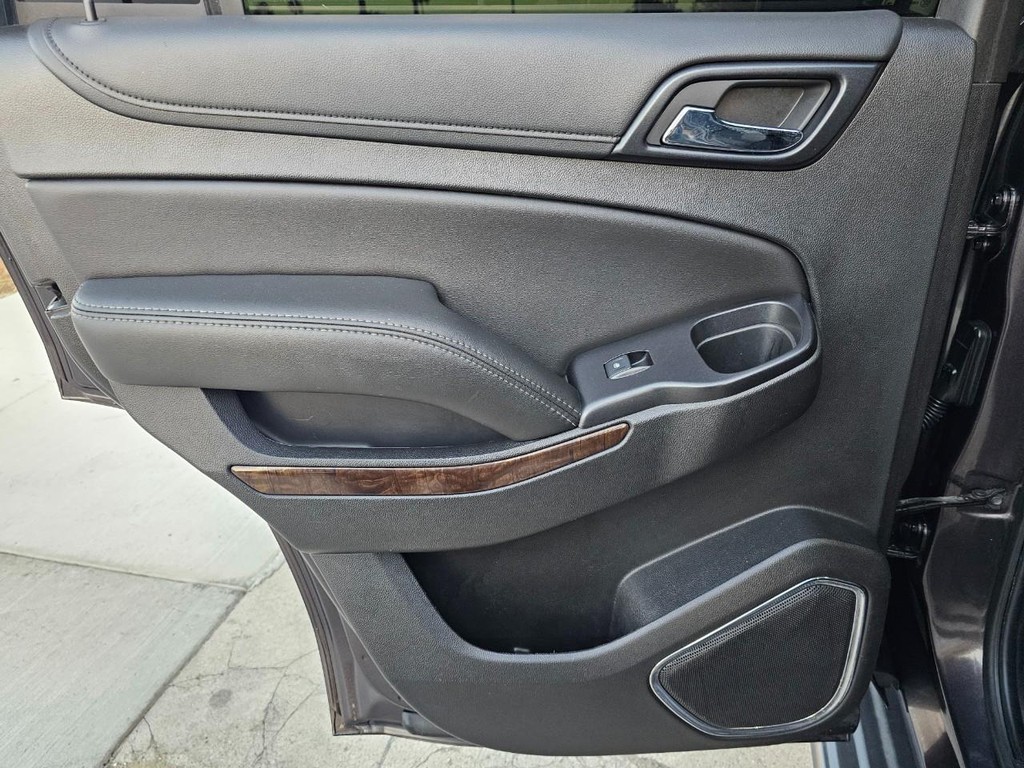 Chevrolet Tahoe Vehicle Full-screen Gallery Image 26