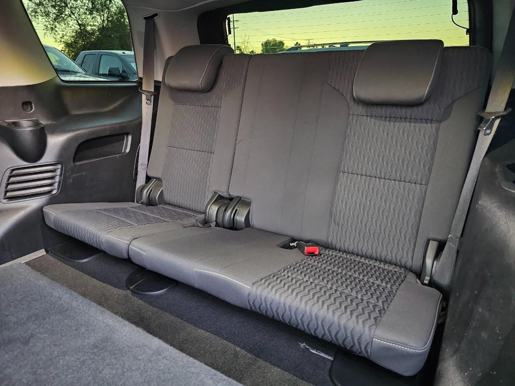 Chevrolet Tahoe Vehicle Full-screen Gallery Image 27
