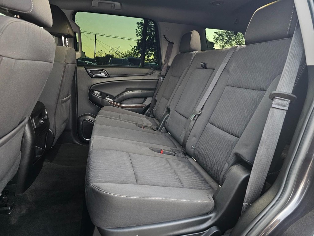 Chevrolet Tahoe Vehicle Full-screen Gallery Image 28