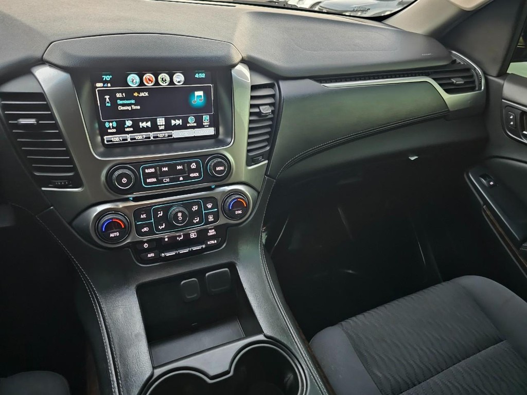 Chevrolet Tahoe Vehicle Full-screen Gallery Image 33