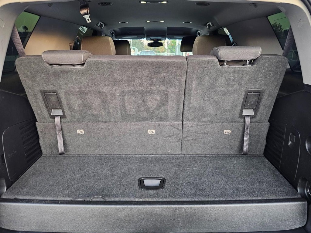 Chevrolet Tahoe Vehicle Full-screen Gallery Image 36