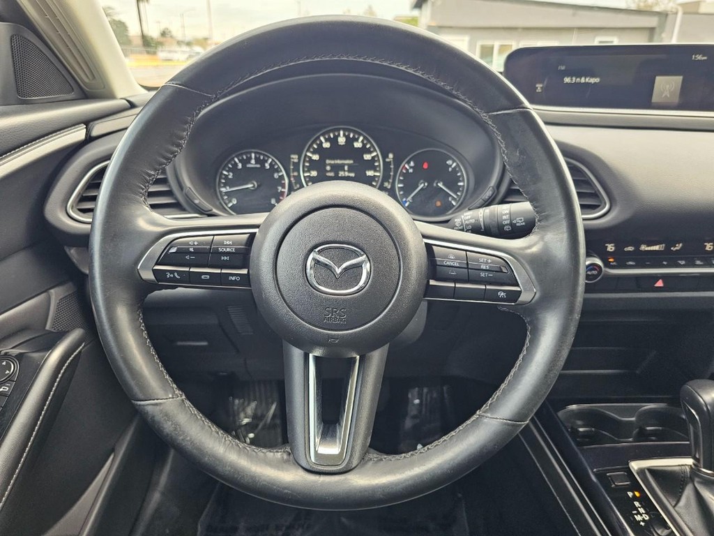 Mazda CX-30 Vehicle Full-screen Gallery Image 29