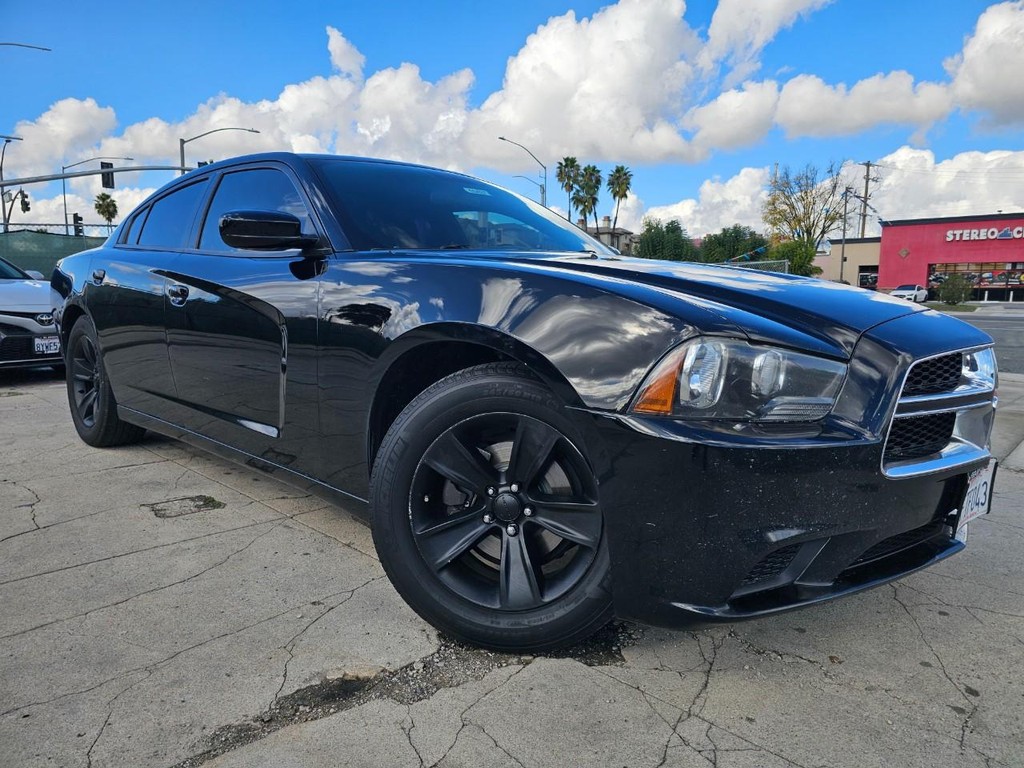 Dodge Charger Vehicle Full-screen Gallery Image 08