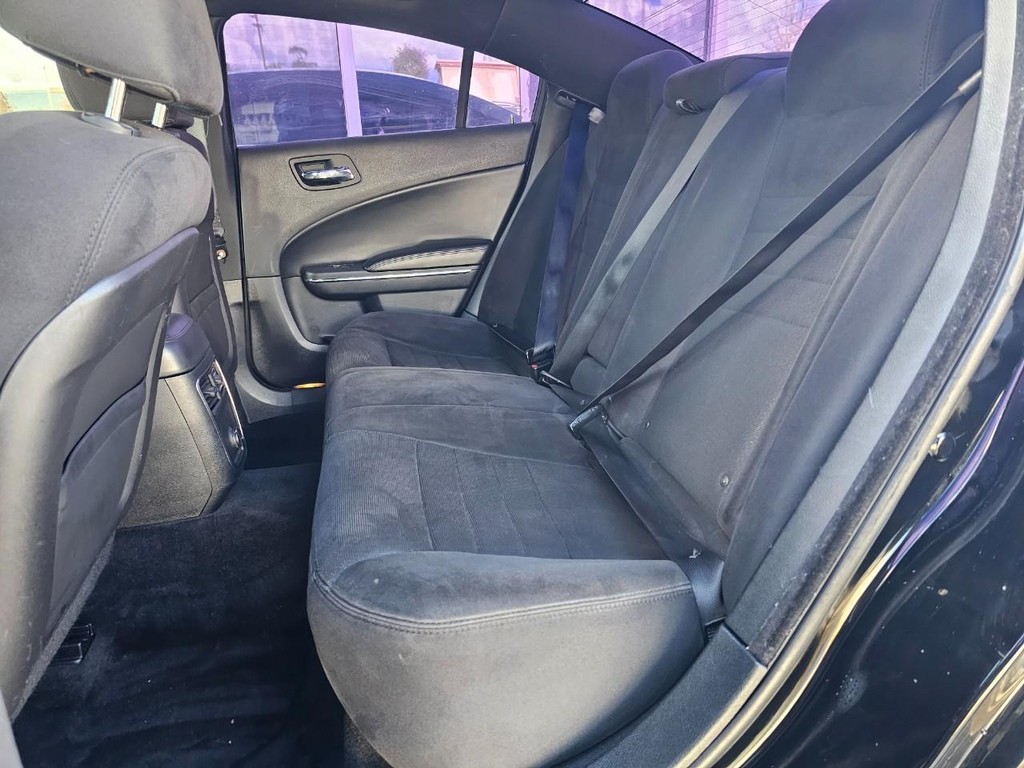 Dodge Charger Vehicle Full-screen Gallery Image 20