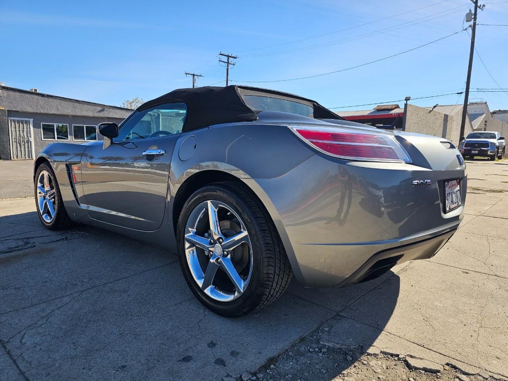 Saturn Sky Vehicle Full-screen Gallery Image 4