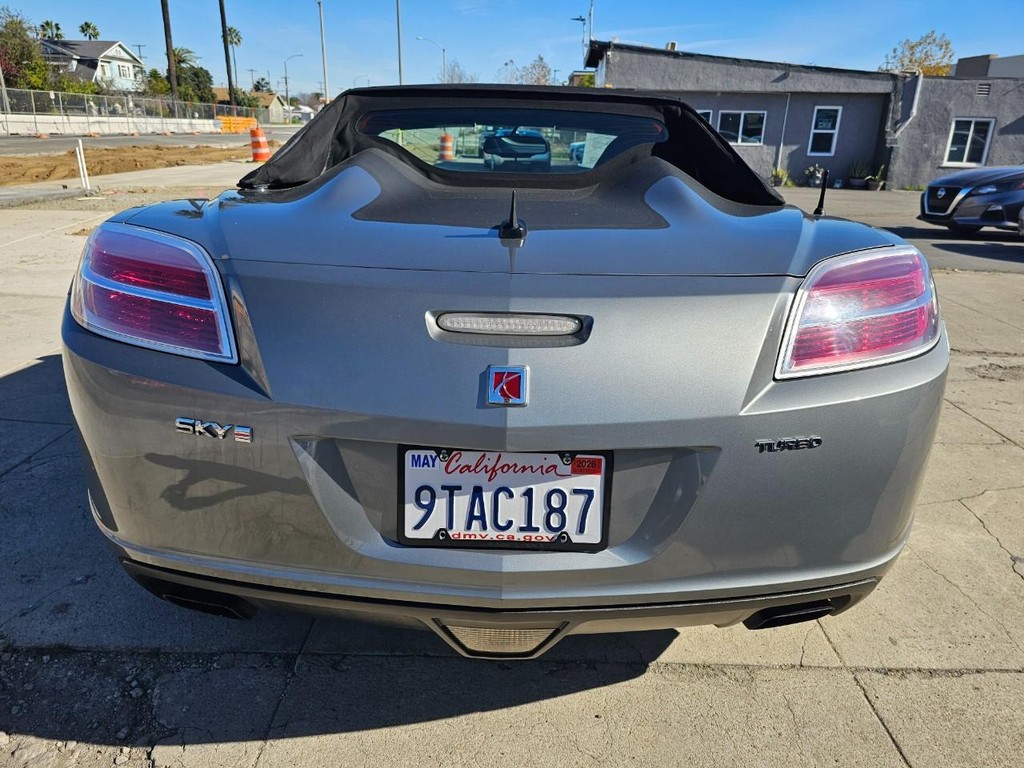 Saturn Sky Vehicle Full-screen Gallery Image 5
