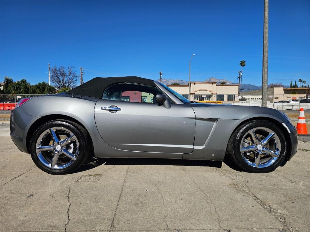 Saturn Sky Vehicle Full-screen Gallery Image 7