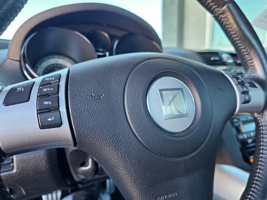 Saturn Sky Vehicle Full-screen Gallery Image 30