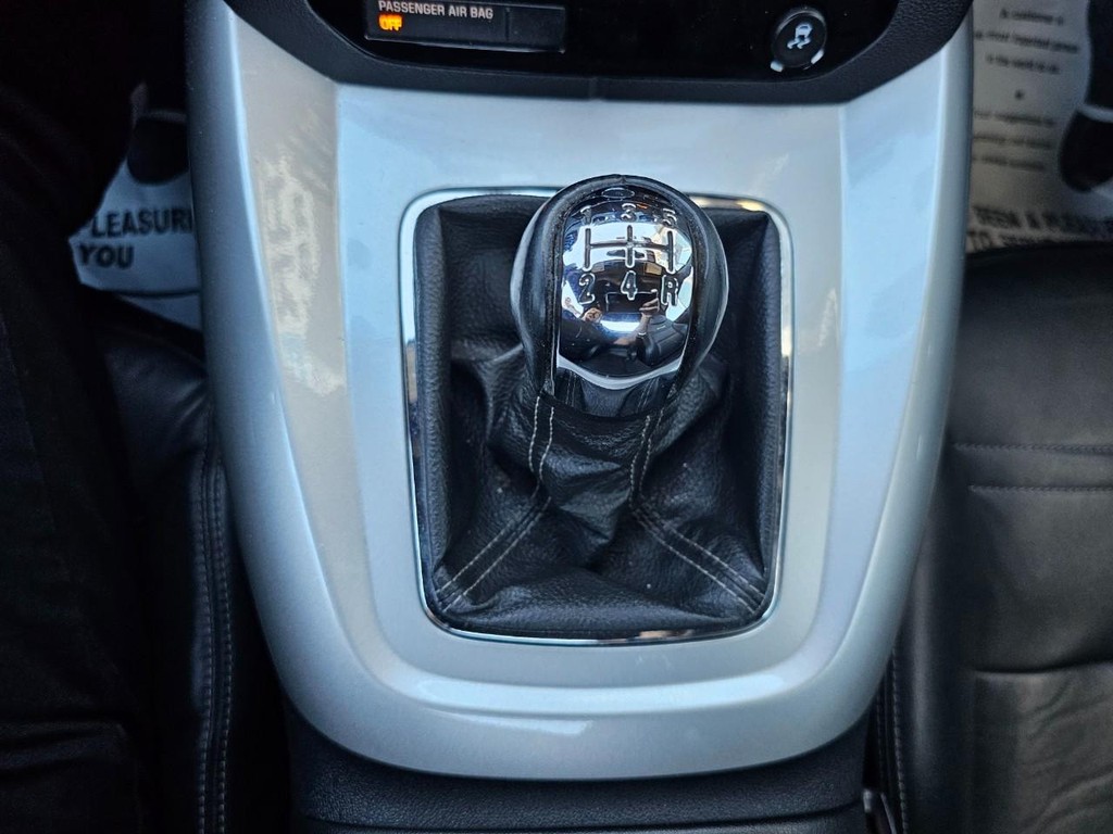 Saturn Sky Vehicle Full-screen Gallery Image 34