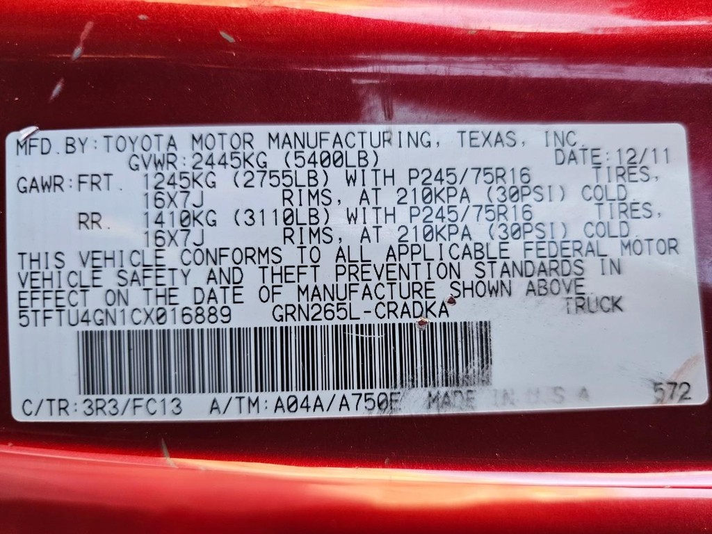 Toyota Tacoma Vehicle Full-screen Gallery Image 38