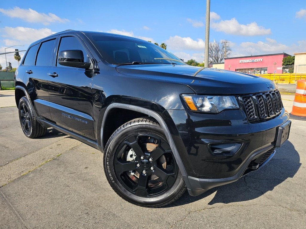 Jeep Grand Cherokee Vehicle Full-screen Gallery Image 8