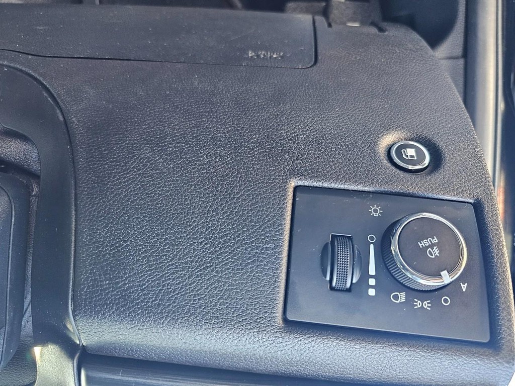 Jeep Grand Cherokee Vehicle Full-screen Gallery Image 22