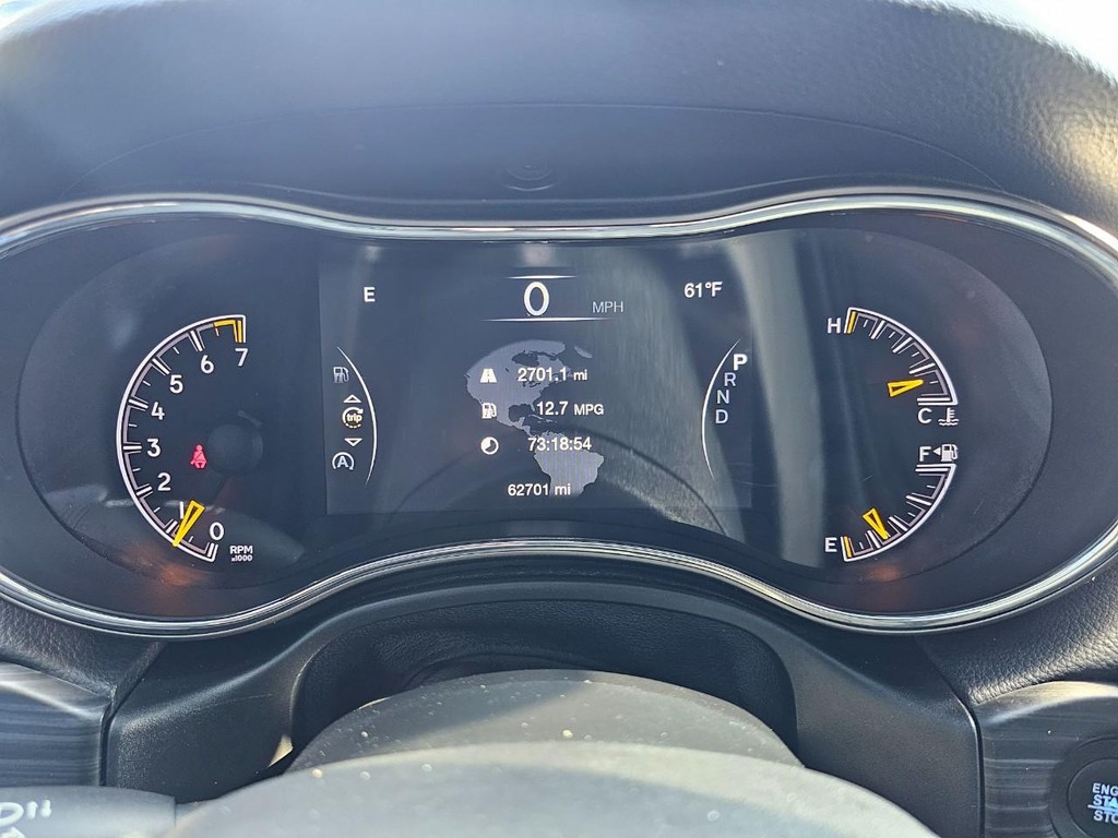 Jeep Grand Cherokee Vehicle Full-screen Gallery Image 25