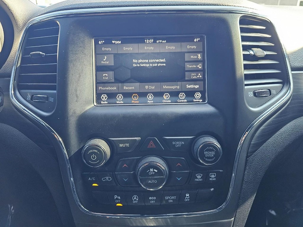 Jeep Grand Cherokee Vehicle Full-screen Gallery Image 26