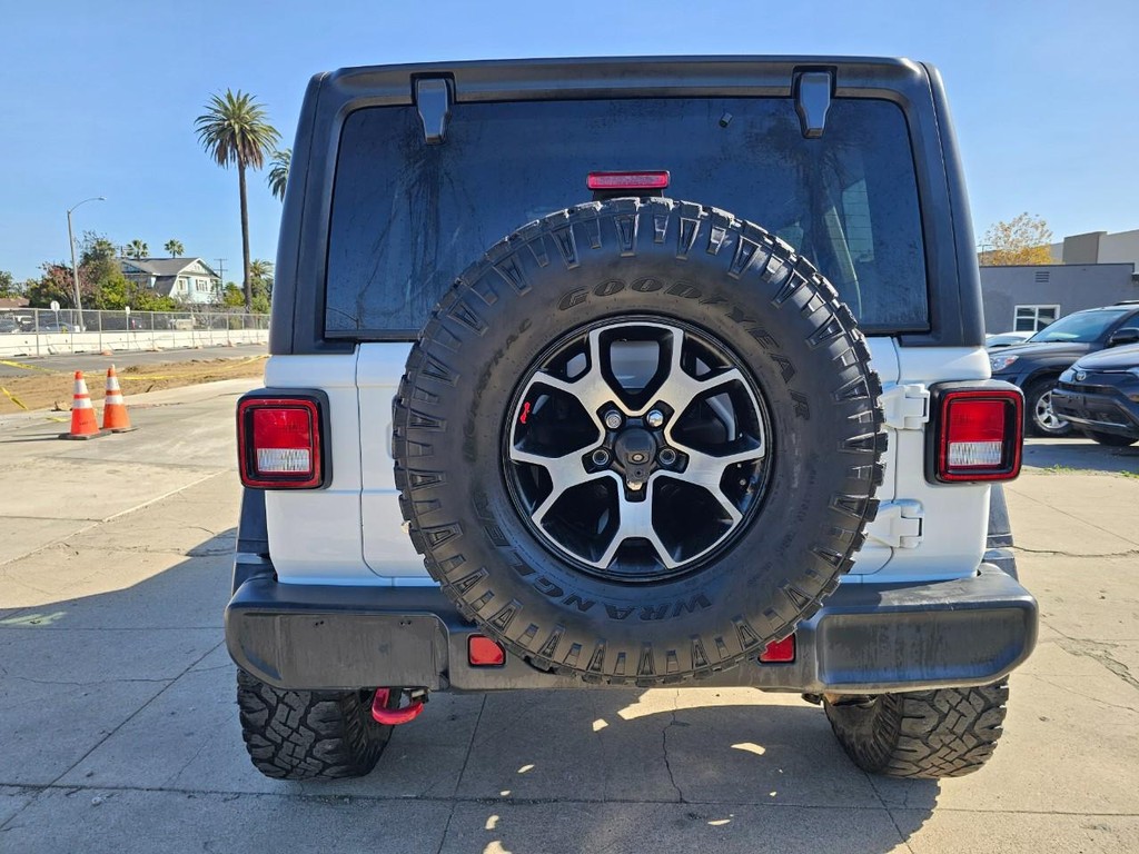 Jeep Wrangler Unlimited Vehicle Full-screen Gallery Image 5