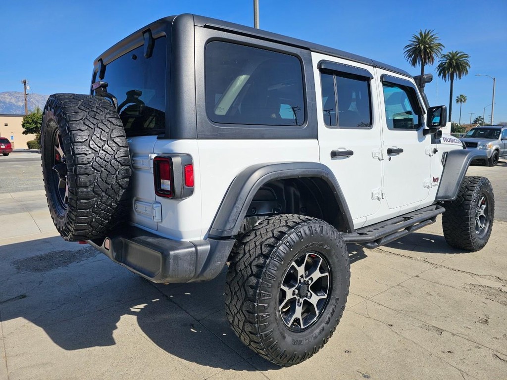 Jeep Wrangler Unlimited Vehicle Full-screen Gallery Image 6