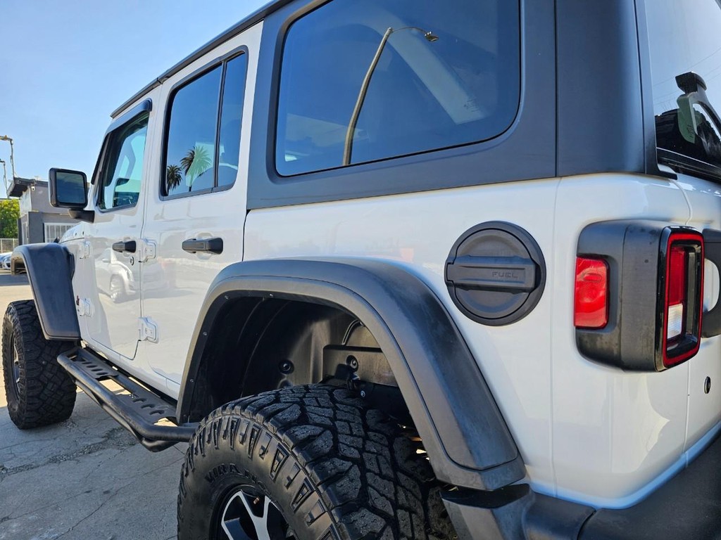 Jeep Wrangler Unlimited Vehicle Full-screen Gallery Image 12