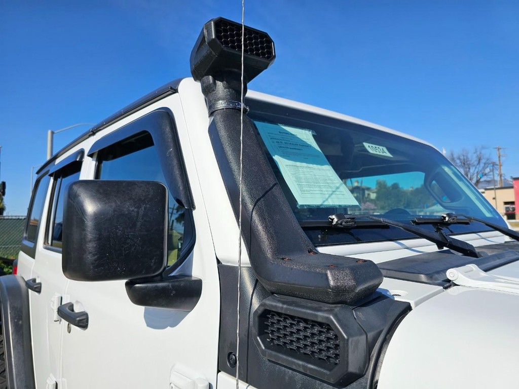 Jeep Wrangler Unlimited Vehicle Full-screen Gallery Image 16