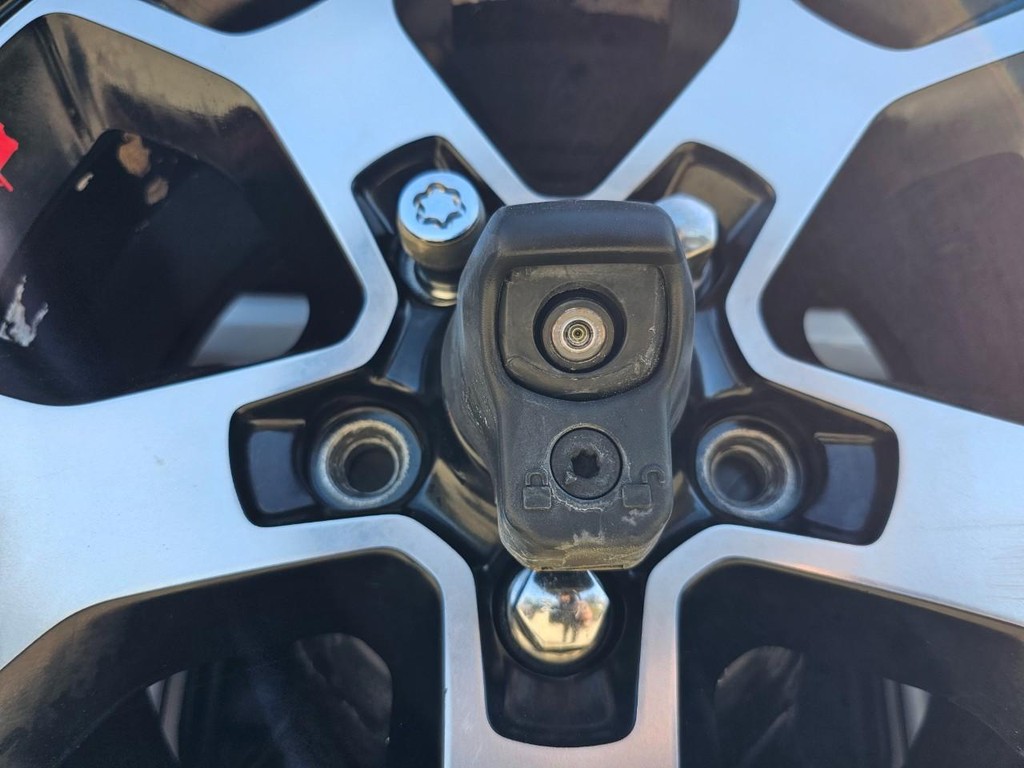 Jeep Wrangler Unlimited Vehicle Full-screen Gallery Image 17