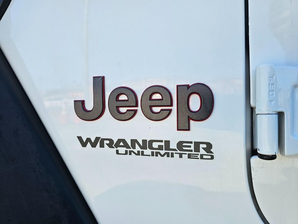 Jeep Wrangler Unlimited Vehicle Full-screen Gallery Image 18