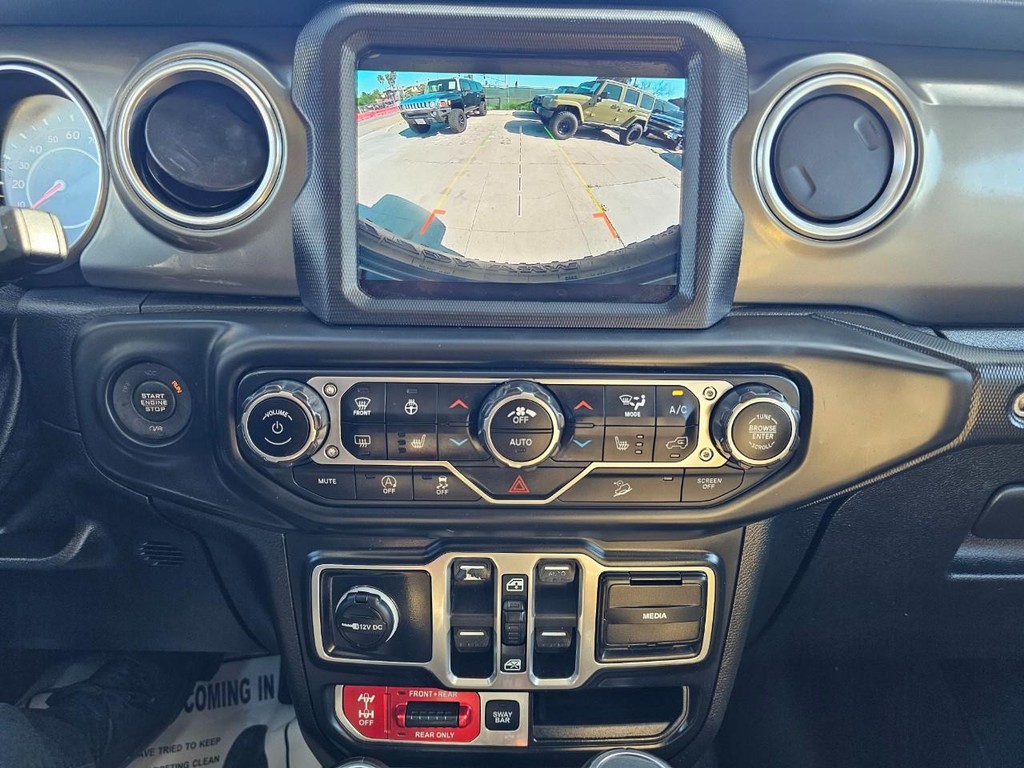 Jeep Wrangler Unlimited Vehicle Full-screen Gallery Image 27